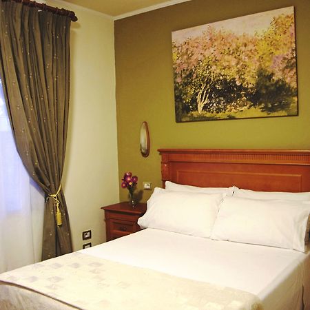 Hotel Millenium Tirana Zimmer foto