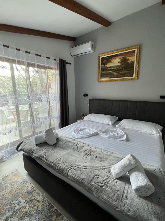 Hotel Millenium Tirana Exterior foto