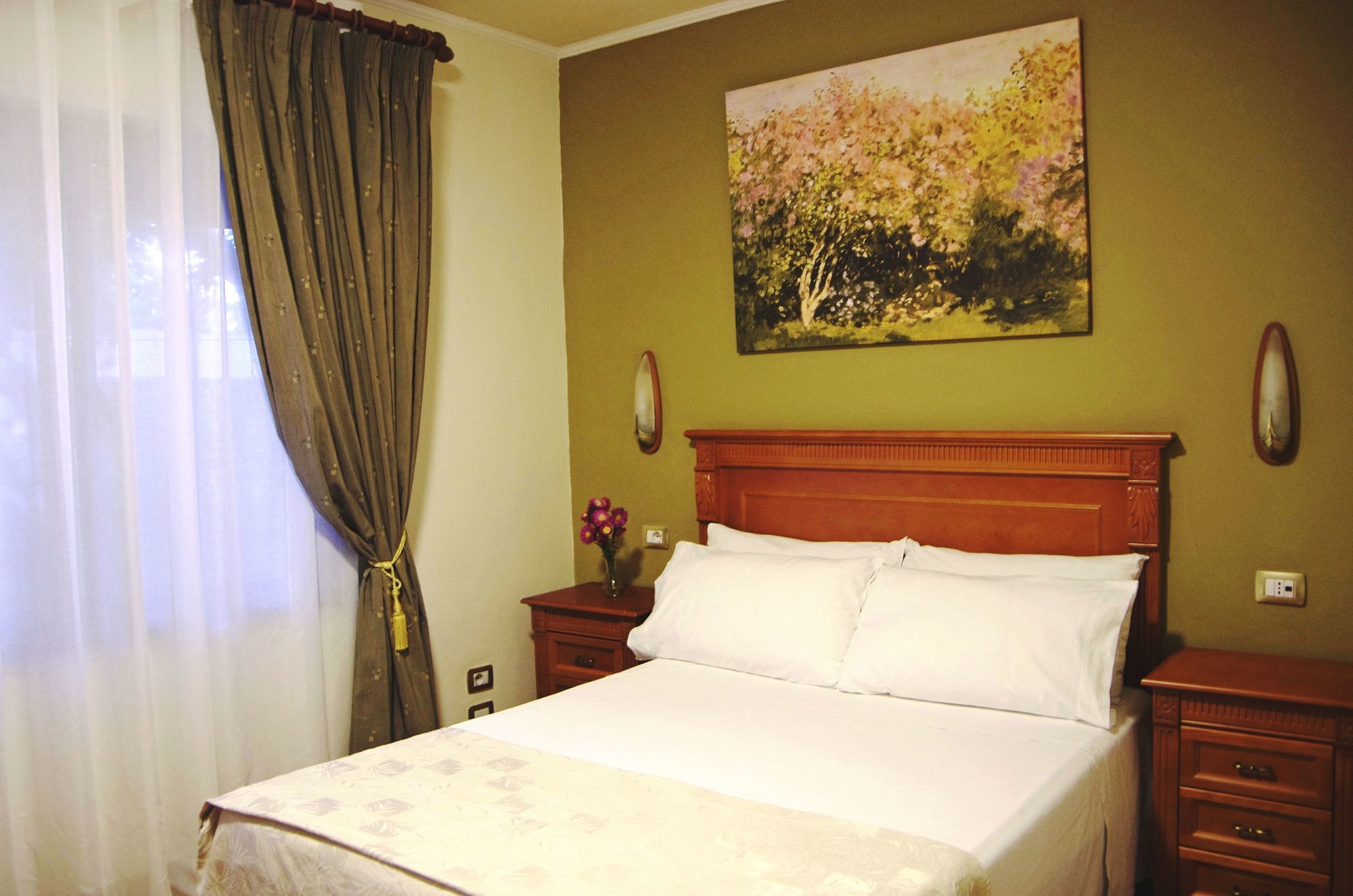Hotel Millenium Tirana Zimmer foto